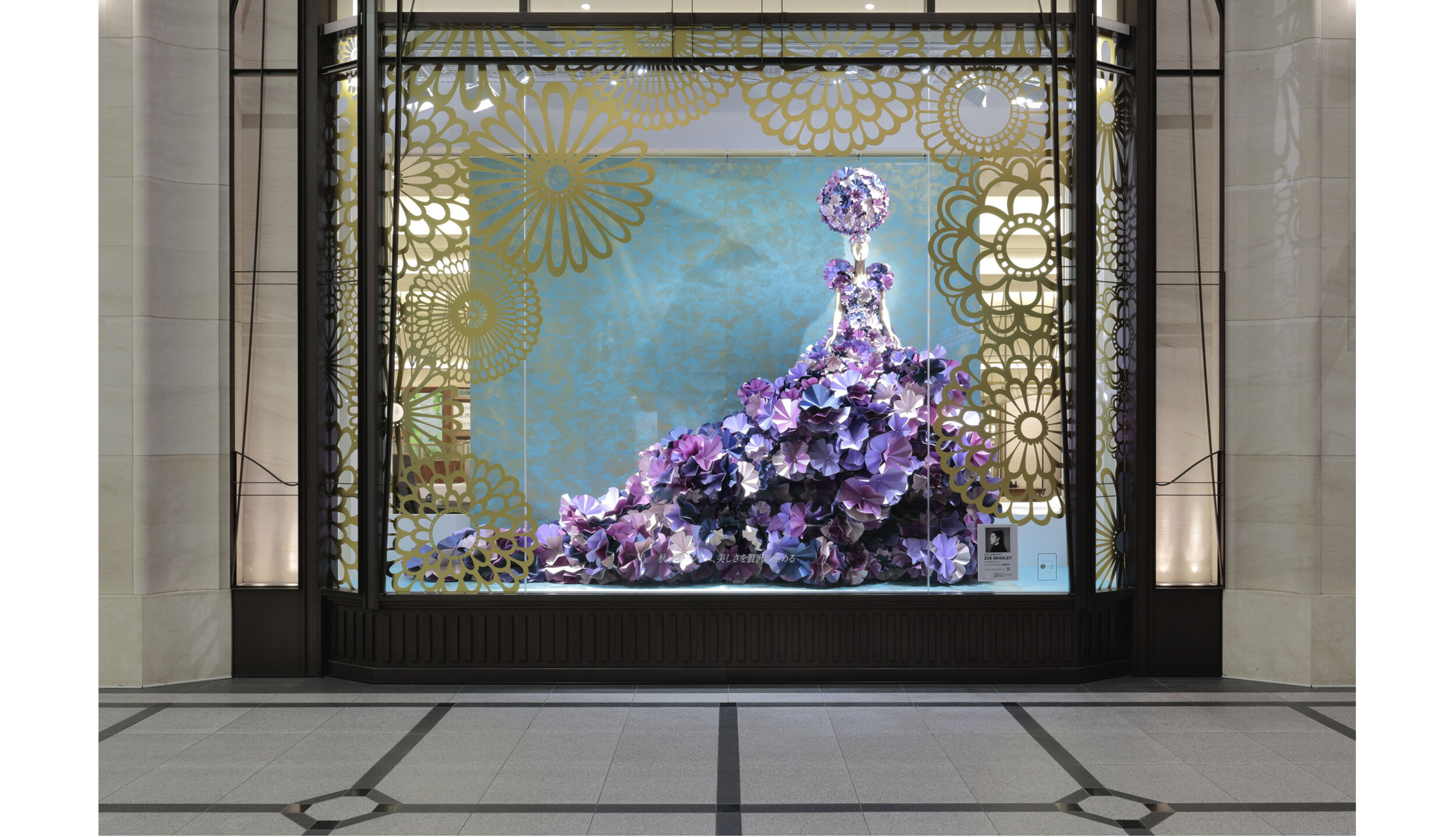 hankyu-window-display-zoebradleydesign-paperdress-fashion-paper-IWD