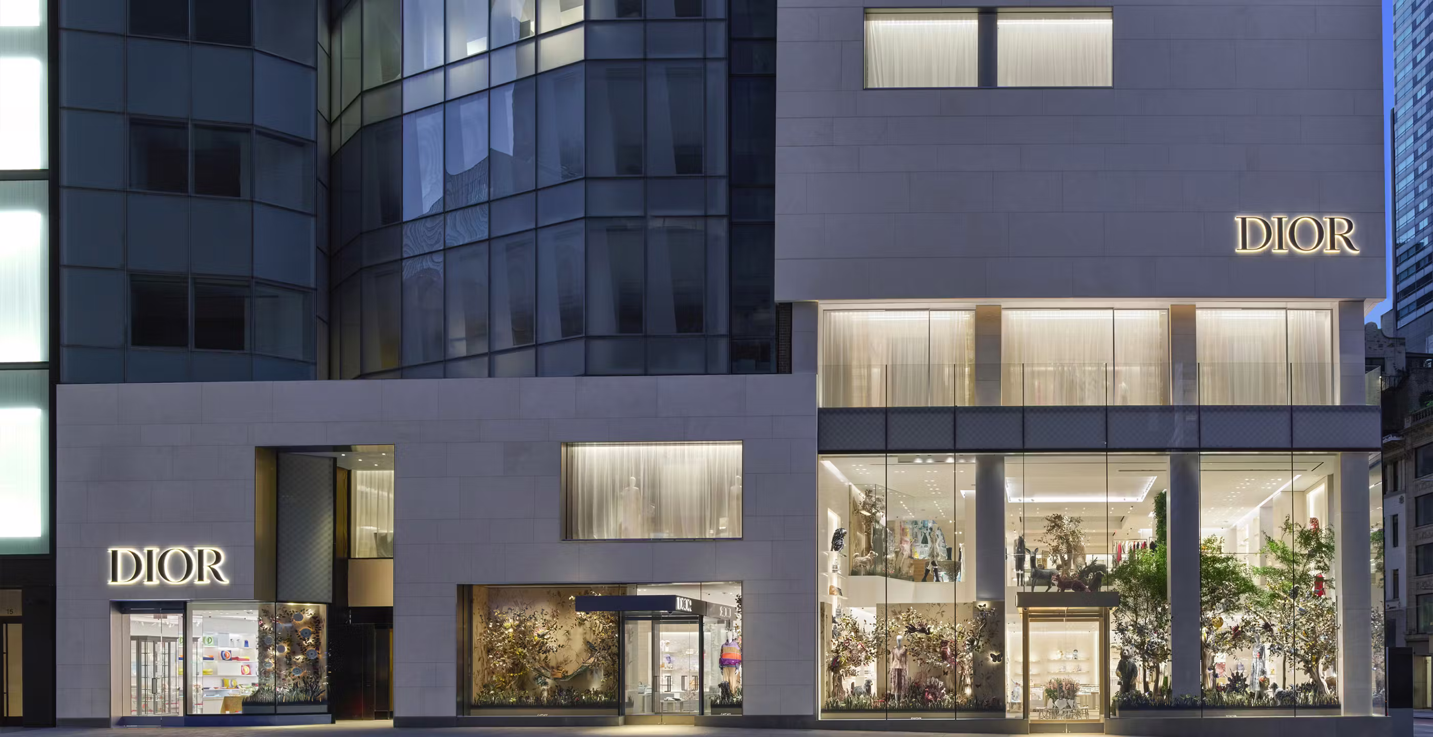 aK76pGGNHVfTOXUa_COVERHouseofDior